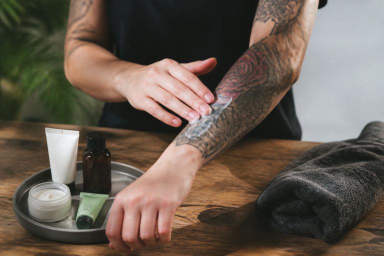 Quelle crème après tatouage choisir pour bien cicatriser